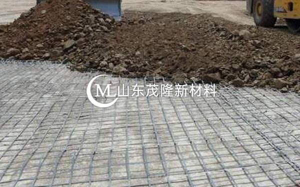 《濟(jì)青高速改擴(kuò)建5標(biāo)》土工格柵施工