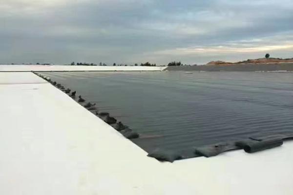 土工膜的伸長率與強度之間有什么關系呢？  第1張